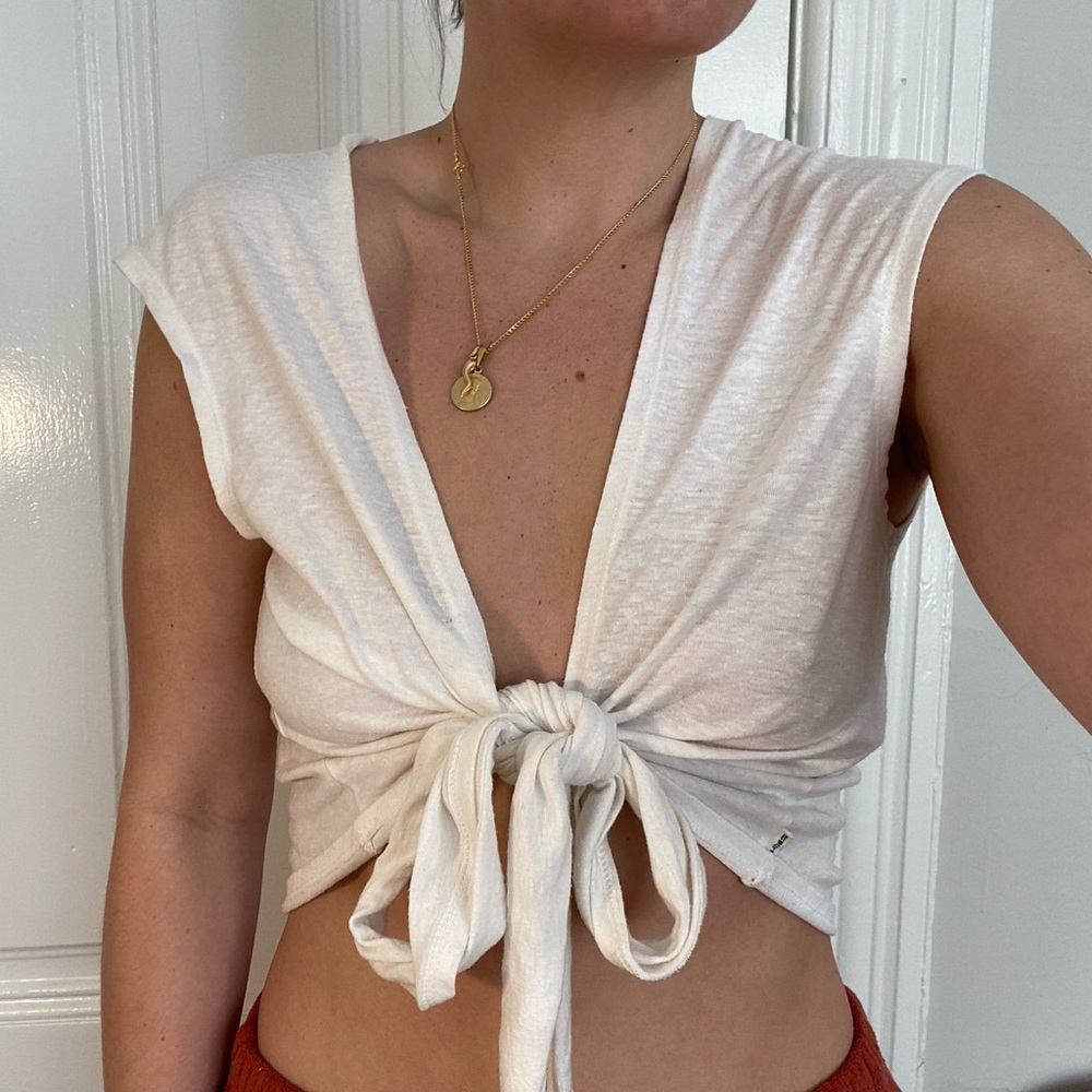 Versatile white tie crop top